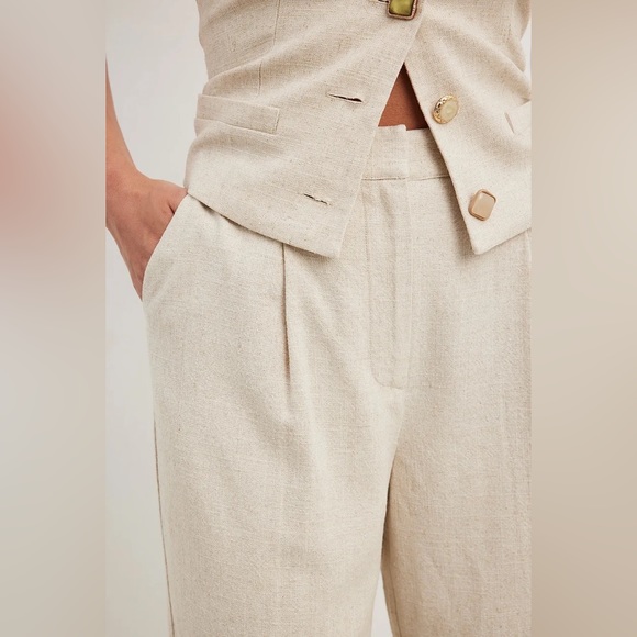 NA-KD Set - Beige Linen Blend Off Shoulder Top & Suit Trousers - Picture 15 of 17